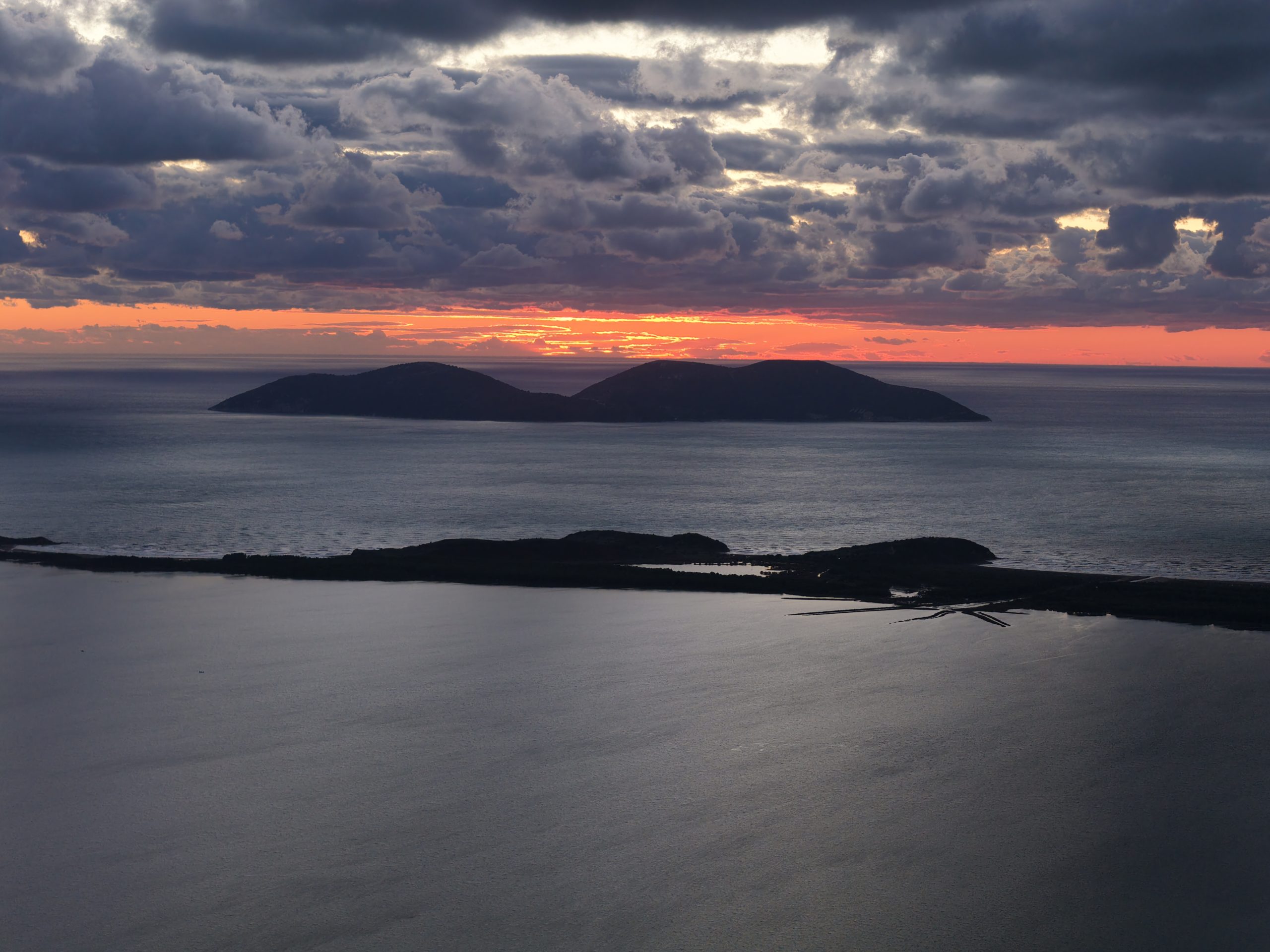 Njoftim për shtyp – Organizatat mjedisore kërkojnë pezullimin e projektit në Ishullin e Sazanit